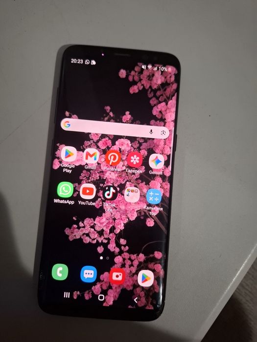 Samsung s8 4/64gb