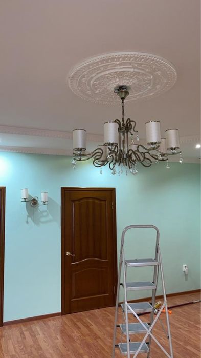 Восьми роковая Люстра с бра