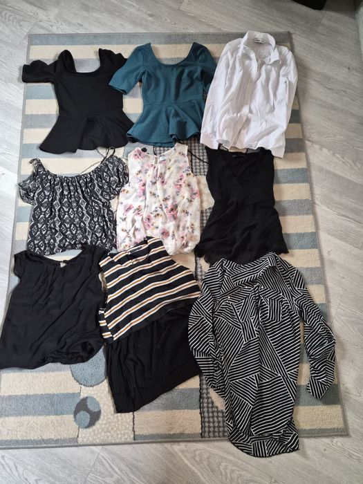 Лот 44 броя дамски дрехи размер S / XS