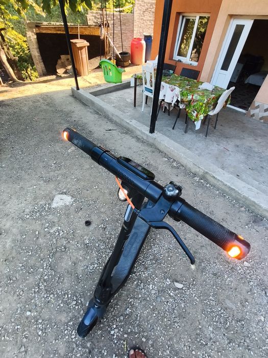 Vând trotinetă ninebot e2Pro
