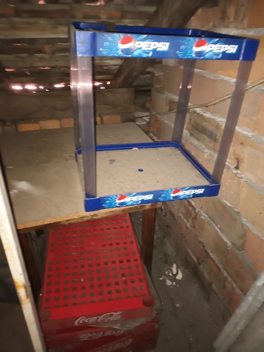 Маси  ,Стелажи,Закачалки,стойки,профили,рамки кошчета