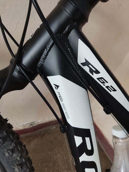 Bicicletă Romet - Shimano, cadru aluminiu, discuri față/spate, anvelop