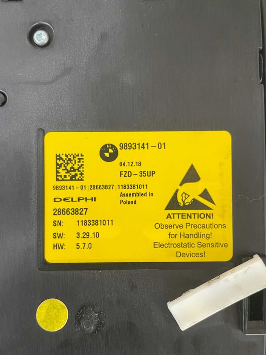 Plafoniera cu trapa Bmw cod 9893141