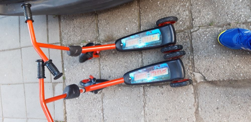 Тротинетки 2 броя. По 30 лв бройката.