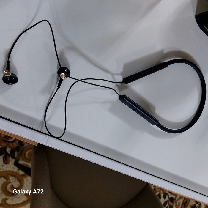 продам наушники в отличном состоянии