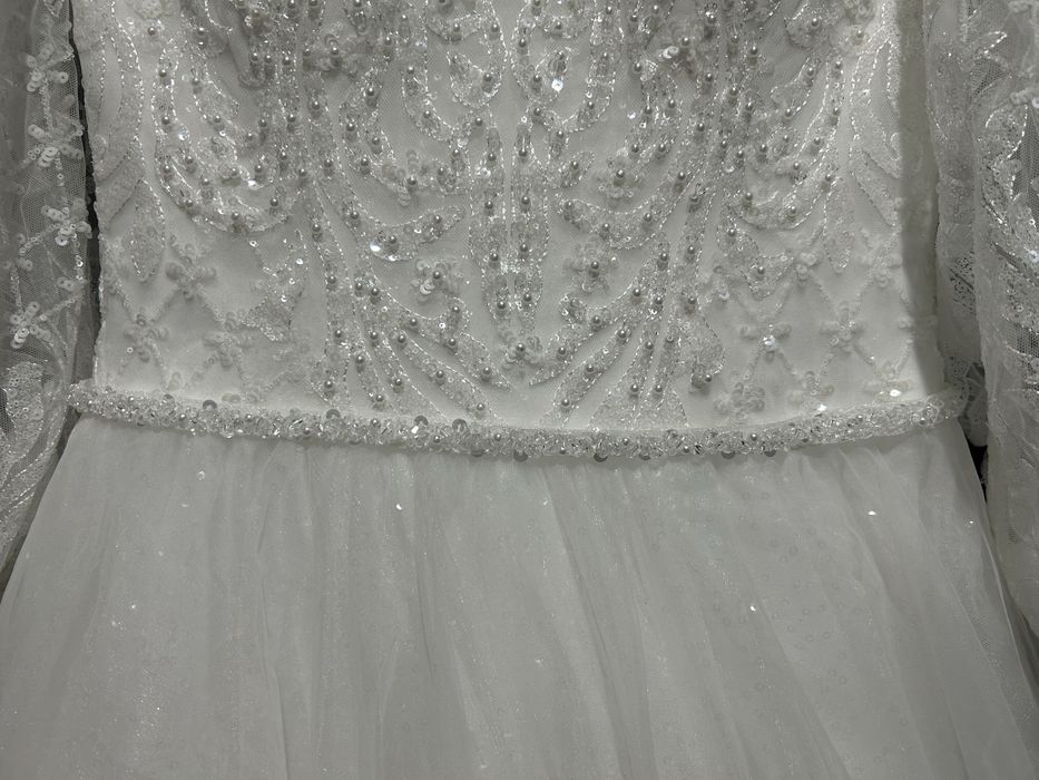 Срочно! Продам свадебное платье 42-44раз.