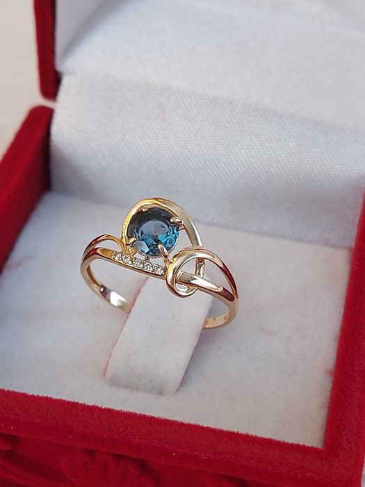 Золотое кольцо 585