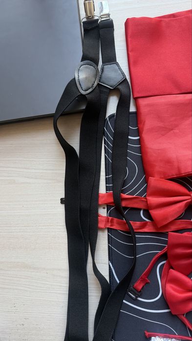 Бабочки, поясы, подтяжки