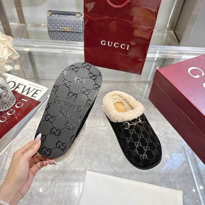 Papuci Gucci - calitate premium piele naturala 100%