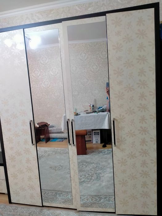 Спальный гарнитур