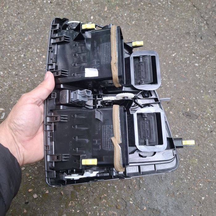 Духалки за  тойота авенсис т27