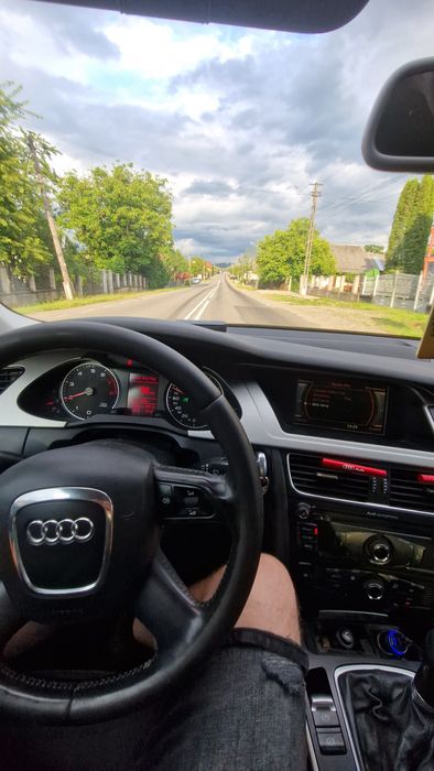 Autoturism Audi A4b8