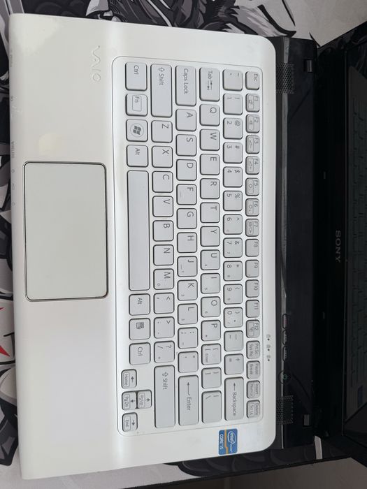 Продам sony VAIO i5