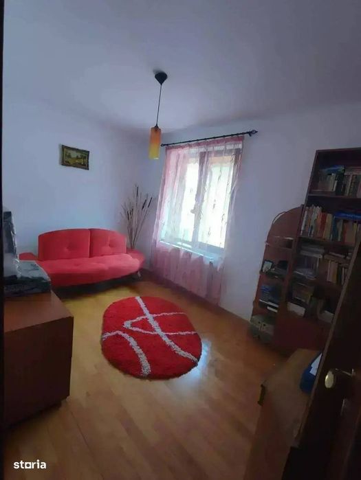 Vila 5 camere 230 mp utili curte 350 libera Sfantul Ioan Disponibila