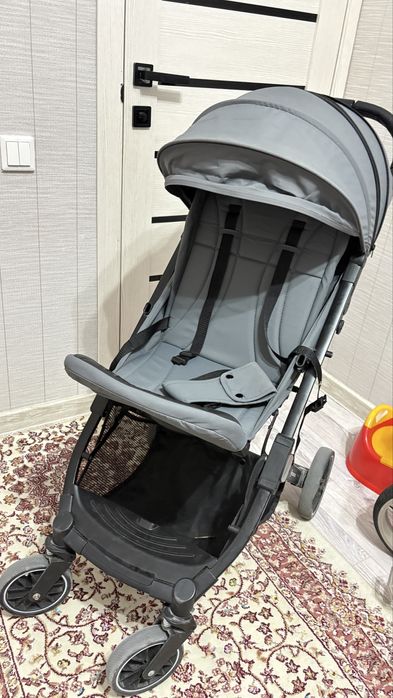 Продается коляска срочно