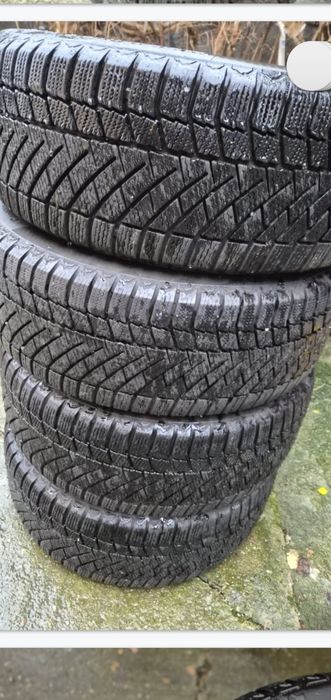 set anvelope 235 60 17, 205 55 16, 215 50 17