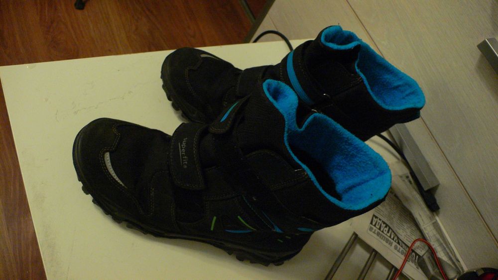 Обувки/Маратонки:LEVIS,Babolat,Asics. Боти: SUPERFIT GoreTex: 40(39).