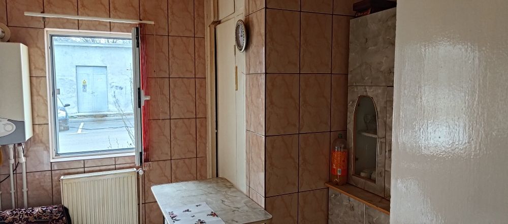 Ofer spre închiriere apartament 2 camere