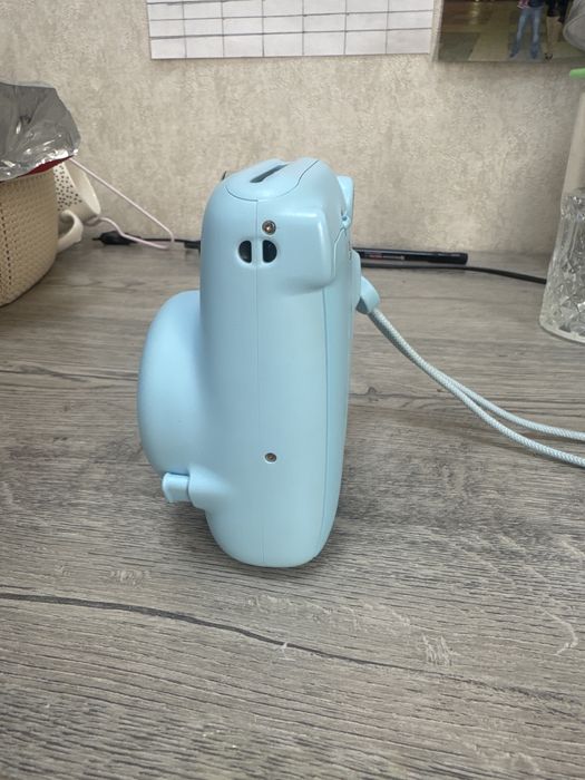 instax mini 11.