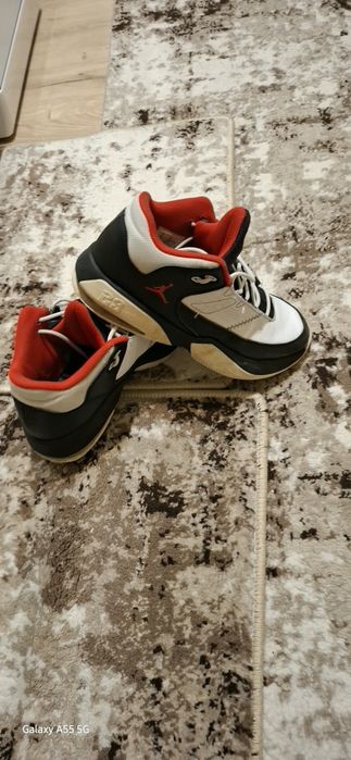 Adidași jordan uisex nr 41 interior 26 cm