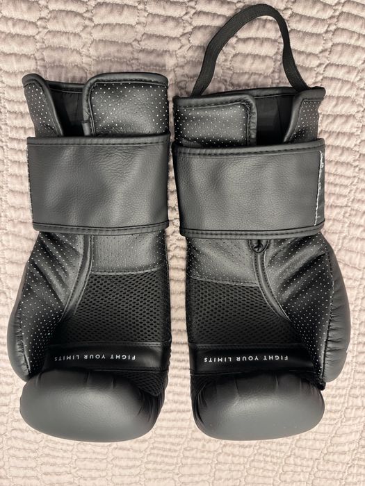 Manusi box Outshock 120 negre si fase negre