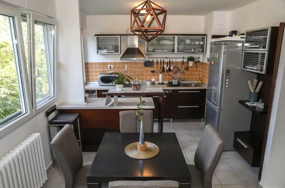 Дава се под наем Двустаен апартамент в Пловдив, Западен - 60 кв.м за 270.3 € - Снимка #1