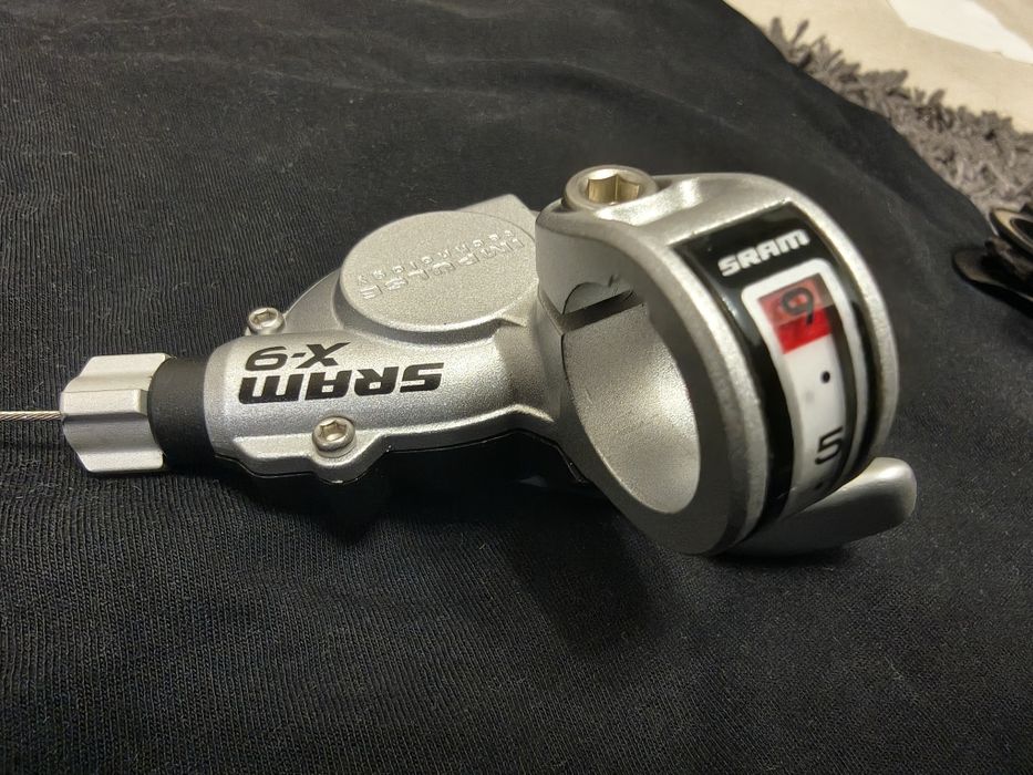 Set SRAM X0 Carbon + Manetă SRAM  X9
Vând o raritate pentru