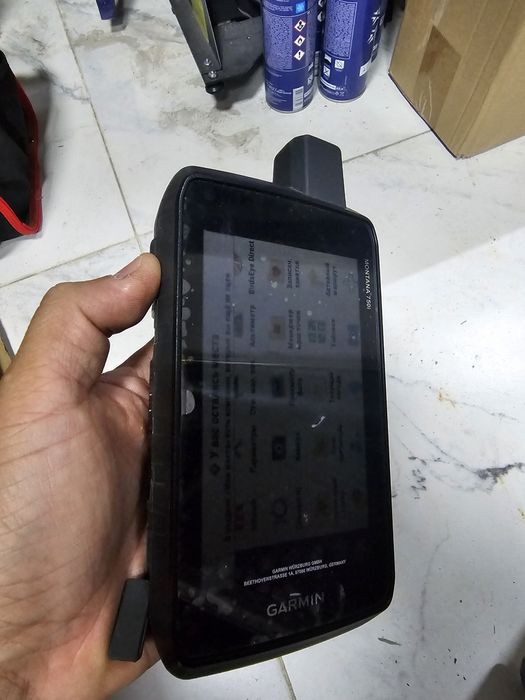 Навигатор Garmin 750i