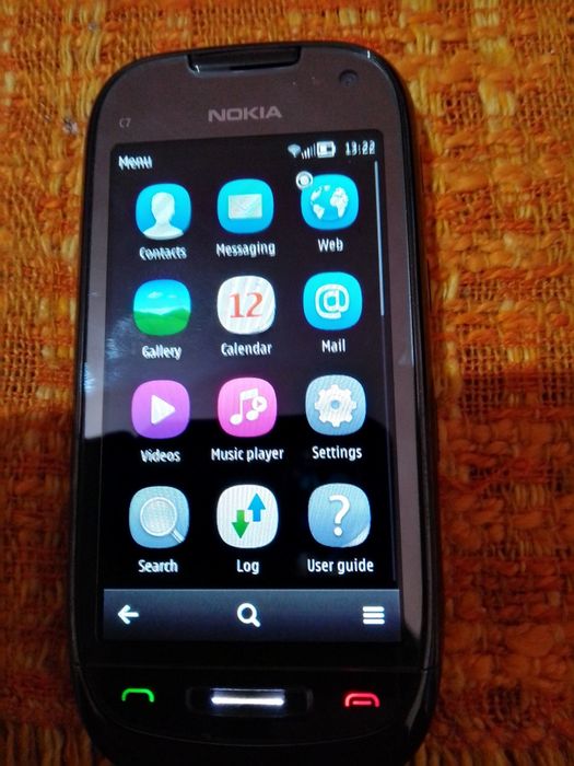 Vând Nokia C-7-00