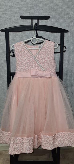 Нарядное  платье