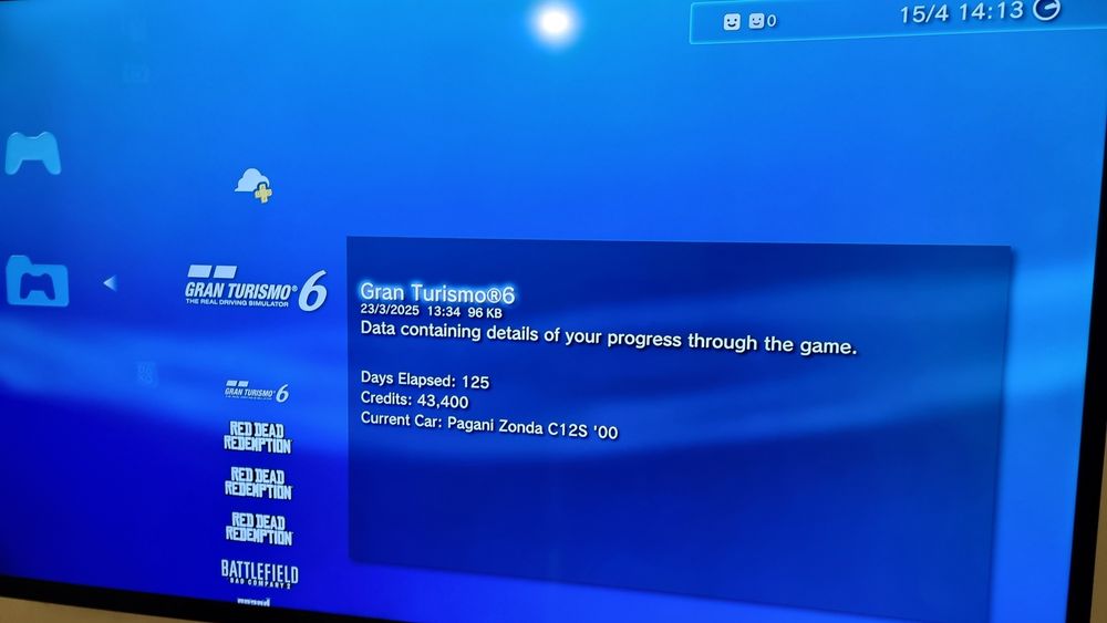 Vând PlayStation 3 Phat