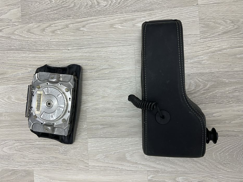 AUDI c4 , A 6  подлакотник