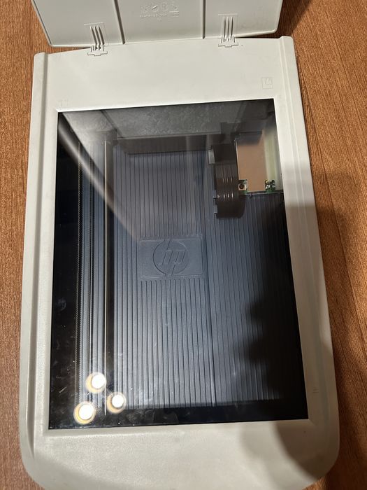 Сканер HP scanjet 2400