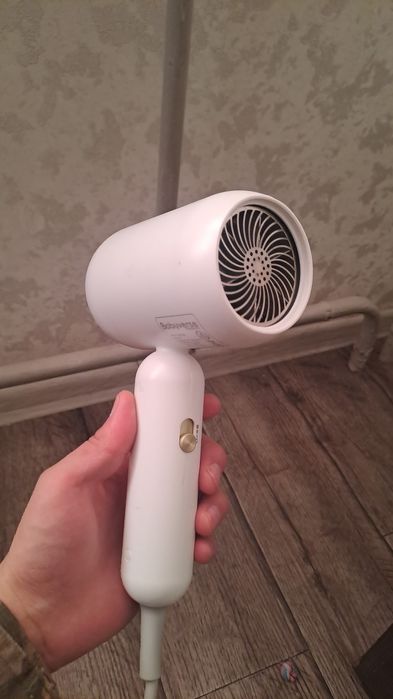 Фен для сушки волос Фен