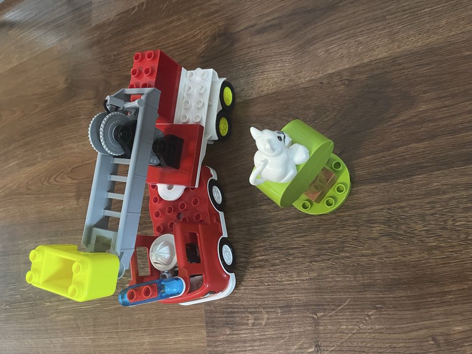 Lego pompieri salvare albine