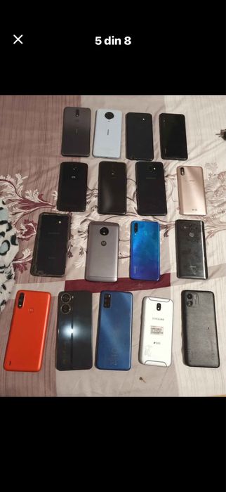 Vând telefoane defecte necesita display