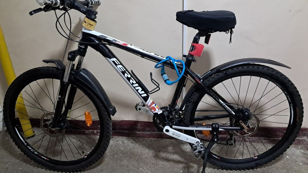 Bicicletă Ferrini R3 cadru aluminiu 26.5