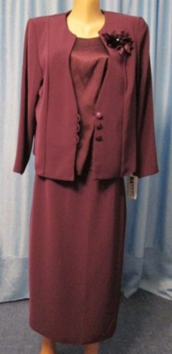 costum dama grena cu 3 piese