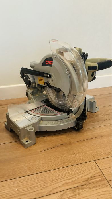 Продается Торцовая пила