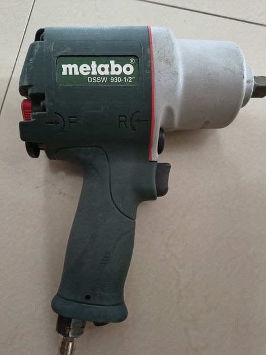 Pistol pneumatic metabo