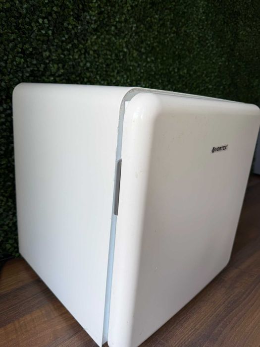 VAND Frigider minibar VORTEX VM5SWH02M, 47 l