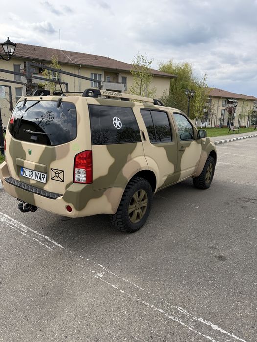 NISSAN Pathfinder 2005 — imagine 3