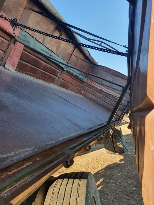 Самосвално ремарке 12т. 28куб.