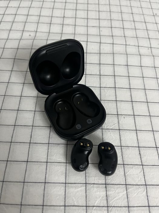 Samsung buds live черный