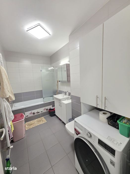 Apartament 2,5 camere 77 mp ,Parcare ,boxa Avantgarden 3 Brasov