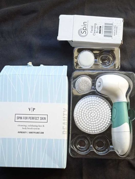 Комплект: Четка за лице и тяло, Епилатор, Четка за коса