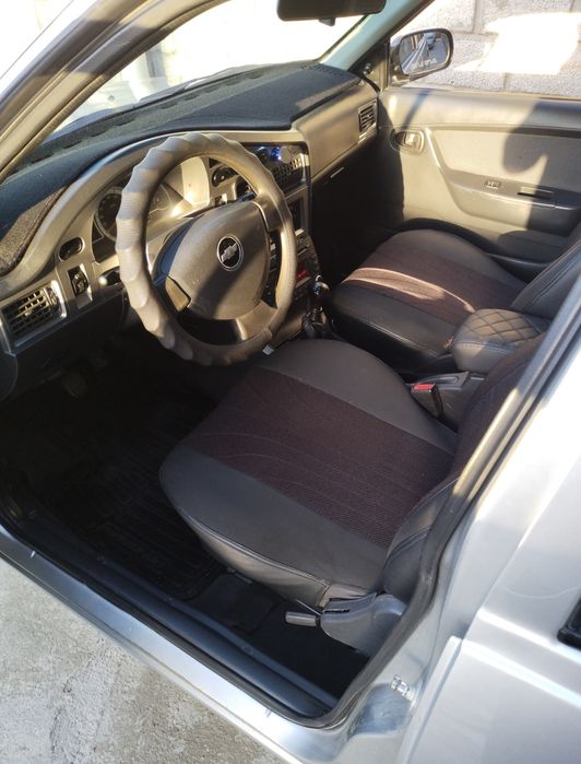 Nexia 2 1'6 sotiladi