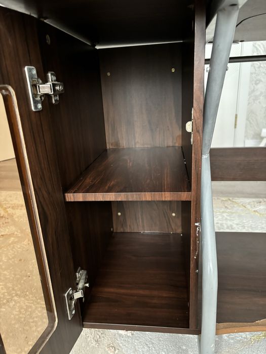 Стол для учебы и работы