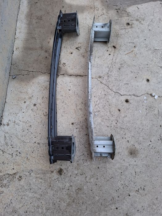 Усилитель заднего бампера