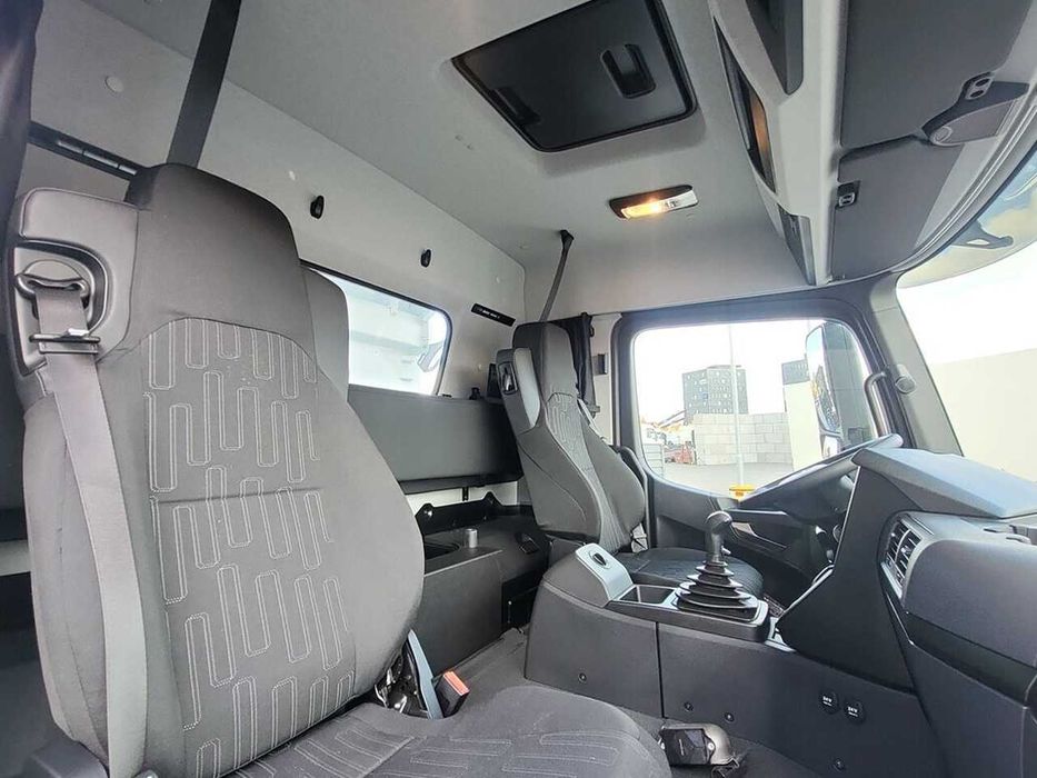 Самосвал Mercedes Arocs 4245 8X4 Meiller